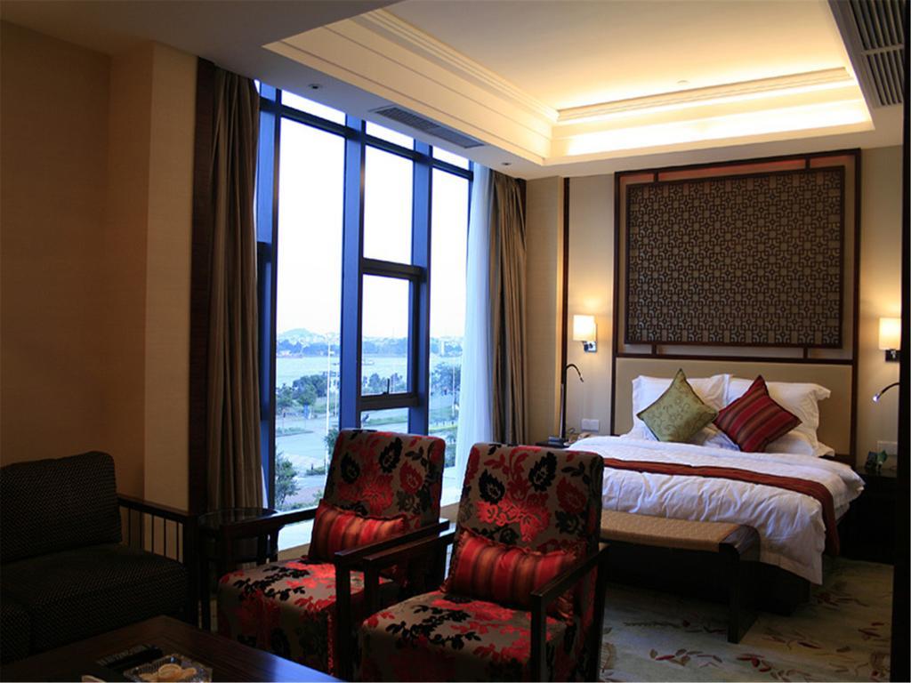 Southern Club Hotel Гуанчжоу Экстерьер фото