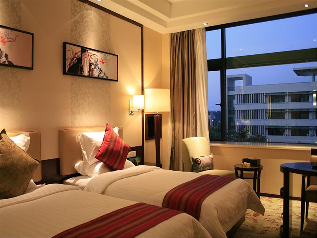 Southern Club Hotel Гуанчжоу Экстерьер фото