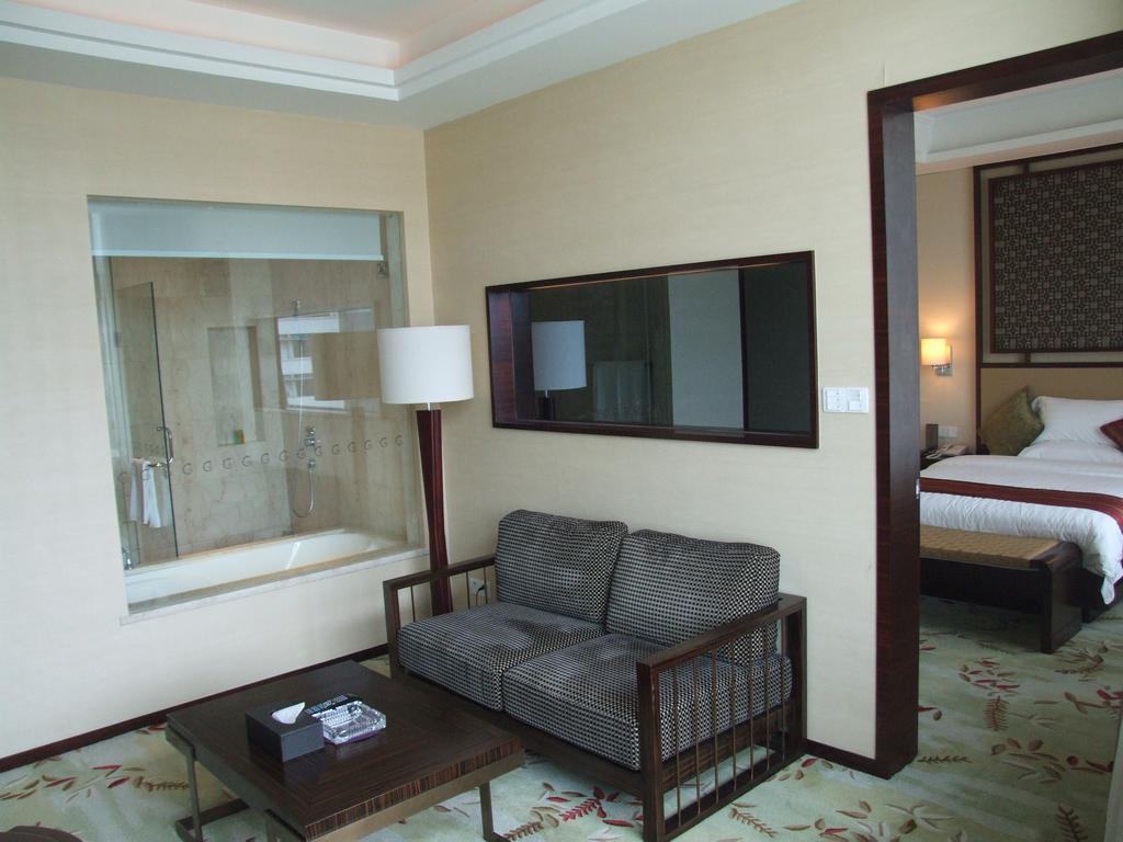 Southern Club Hotel Гуанчжоу Экстерьер фото